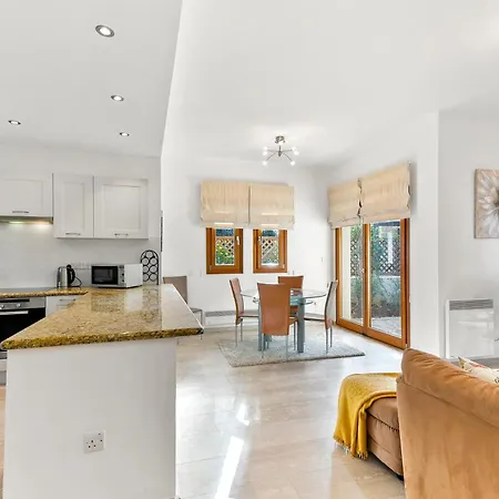 2 Bedroom Loukia With Private Pool And Gardens, Aphrodite Hills