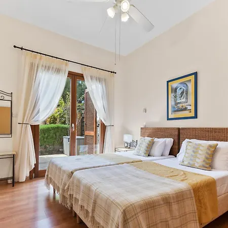 2 Bedroom Loukia With Private Pool And Gardens, Aphrodite Hills * Kouklia