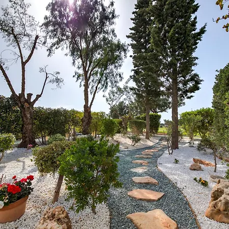 2 Bedroom Loukia With Private Pool And Gardens, Aphrodite Hills Villa Kouklia