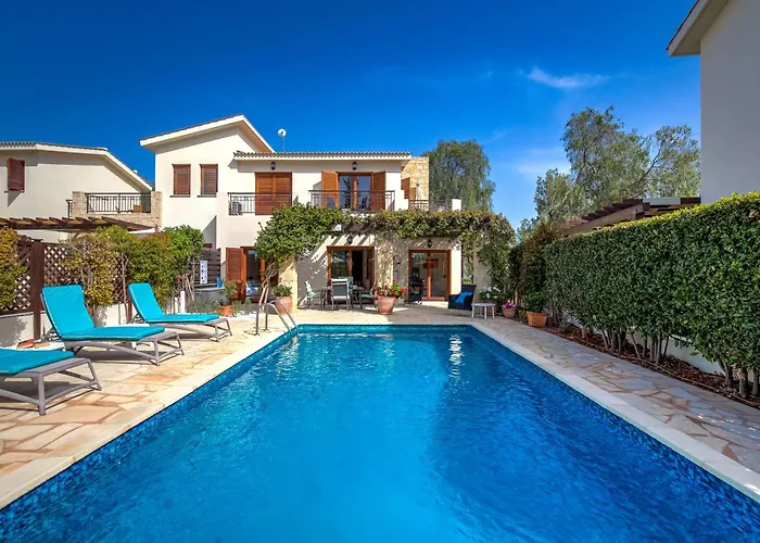 2 Bedroom Loukia With Private Pool And Gardens, Aphrodite Hills Vila Kouklia