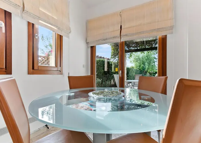 2 Bedroom Loukia With Private Pool And Gardens, Aphrodite Hills