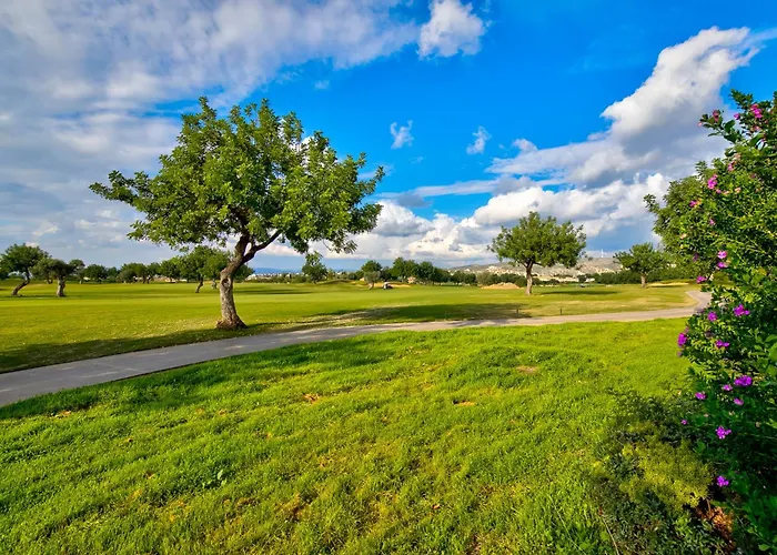 2 Bedroom Loukia With Private Pool And Gardens, Aphrodite Hills Kouklia