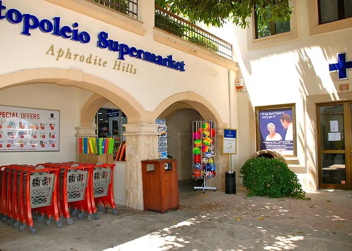 2 Bedroom Loukia With Private Pool And Gardens, Aphrodite Hills Vila Kouklia